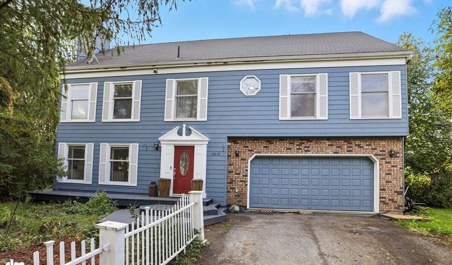 8830 Banjo Cir, Anchorage, AK 99502 - 5 Beds, 3 Bath
