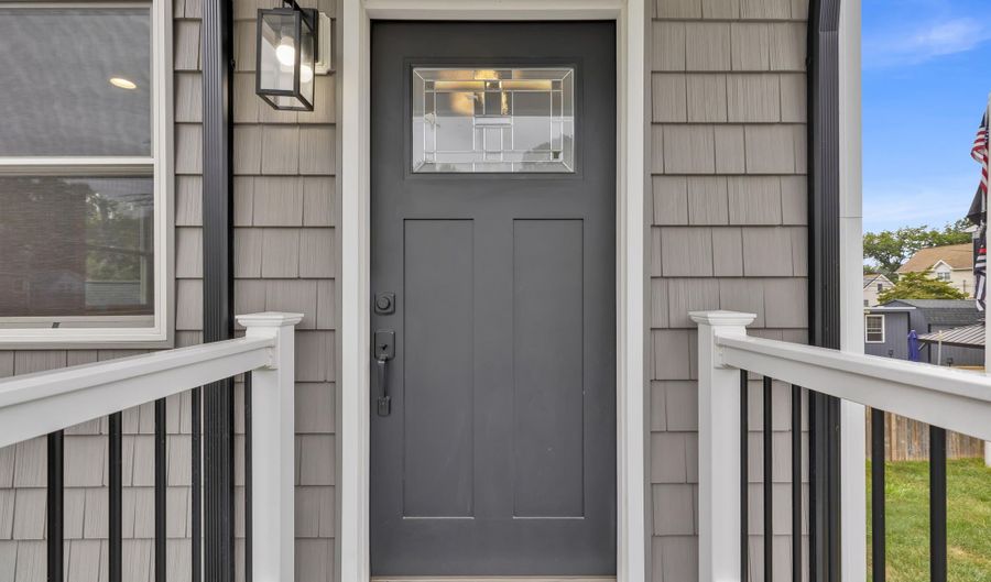 723 Monmouth Pkwy, North Middletown, NJ 07748 - 3 Beds, 2 Bath