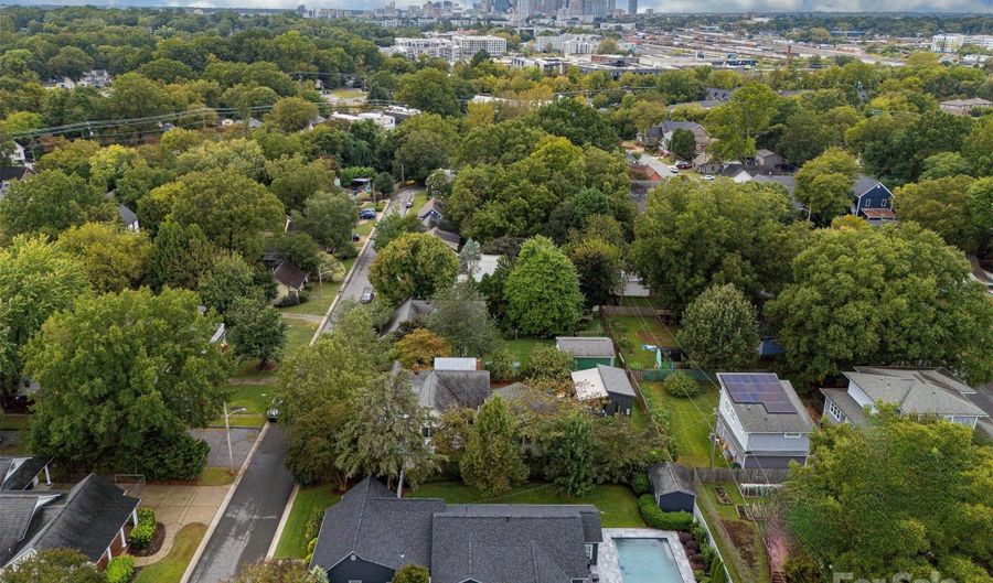 3039 N Alexander St, Charlotte, NC 28205 - 4 Beds, 3 Bath
