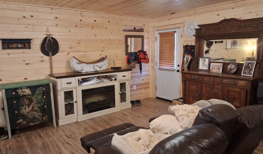 16 Elk Horn, Clark Fork, ID 83811 - 3 Beds, 4 Bath