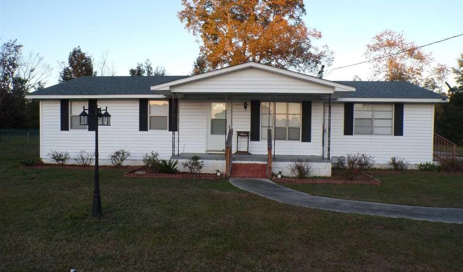 170 Bethune Hwy, Bishopville, SC 29010 - 3 Beds, 1 Bath
