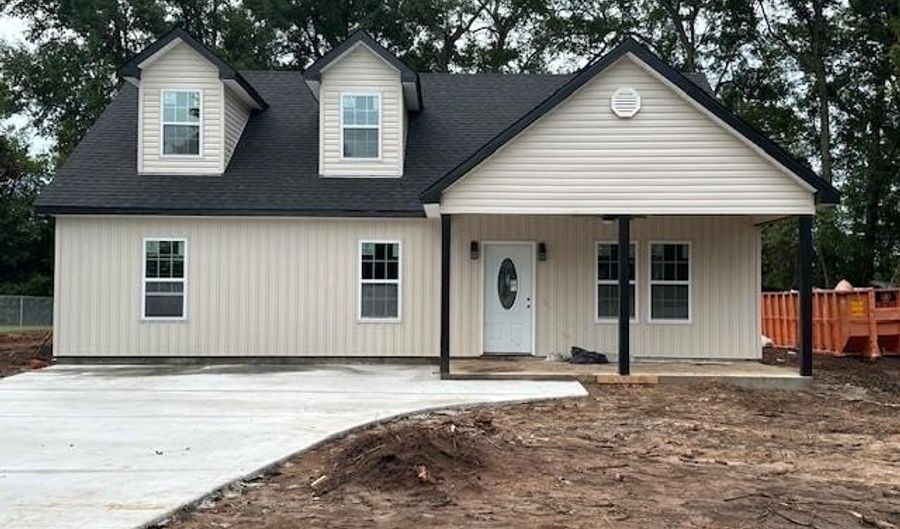 226 Edgewood Dr, Bainbridge, GA 39819 - 3 Beds, 2 Bath