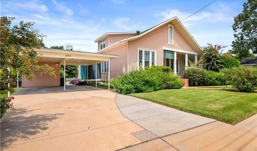 2004 ALBERT St, Alexandria, LA 71301 - 4 Beds, 4 Bath