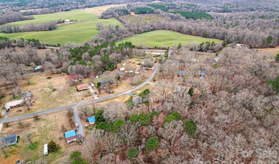 22055 Oakwood Rd, Albemarle, NC 28001 - 3 Beds, 2 Bath