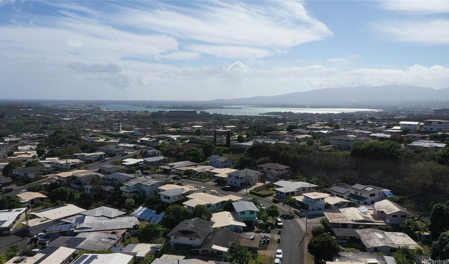 99-822 Nahiolea St, Aiea, HI 96701 - 4 Beds, 2 Bath