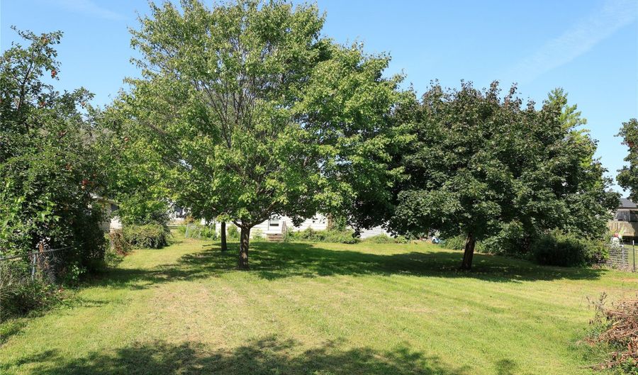 603 1st Ave S, Altoona, IA 50009 - 3 Beds, 2 Bath