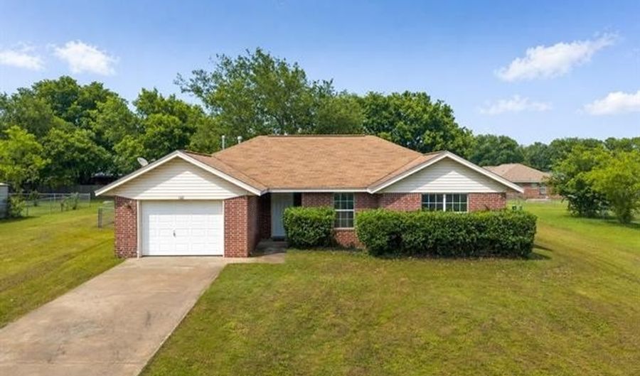 1108 Hailey SW, Ardmore, OK 73401 - 3 Beds, 2 Bath