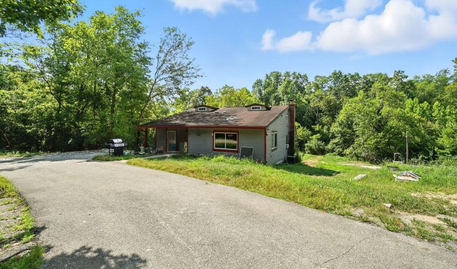 8752 E Main St, Alexandria, KY 41001 - 2 Beds, 1 Bath