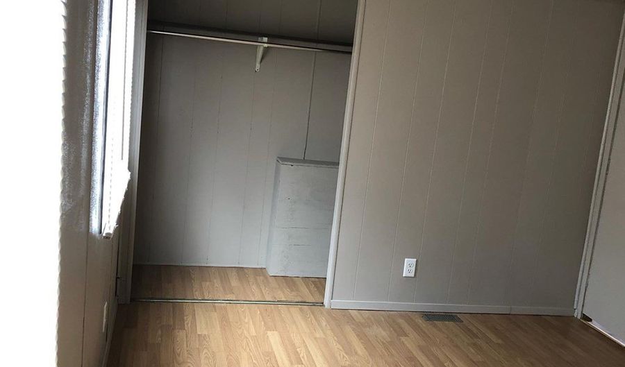 1700 W Fort Davis Ave, Alpine, TX 79830 - 2 Beds, 1 Bath