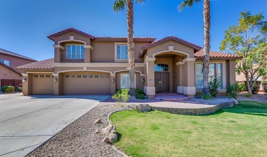1705 E Coconino Dr, Chandler, AZ 85249 - 5 Beds, 4 Bath