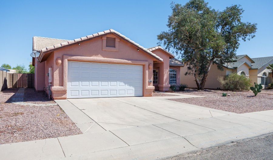 1668 E CHRISTINA St, Casa Grande, AZ 85122 - 3 Beds, 2 Bath