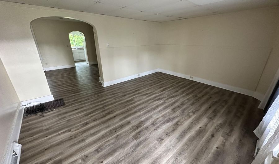 305 2nd Ave, Altoona, PA 16602 - 3 Beds, 1 Bath
