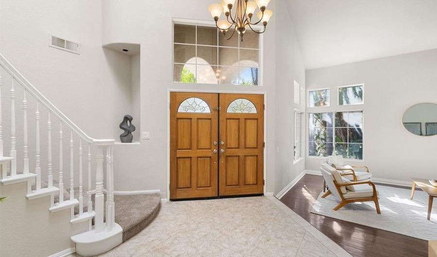 1366 Via Cibola, Oceanside, CA 92057 - 5 Beds, 3 Bath