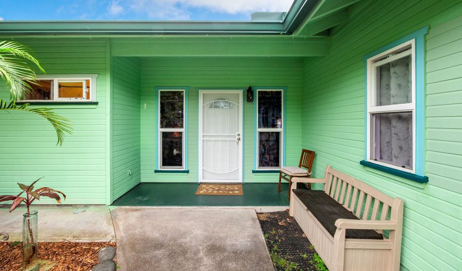 73-4114 IHUPANI Pl, Kailua Kona, HI 96740 - 4 Beds, 2 Bath