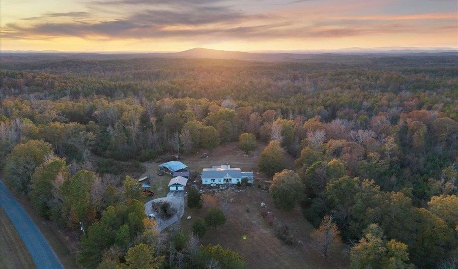 1660 FEDDISBURG Rd, Alpine, AL 35014 - 4 Beds, 3 Bath