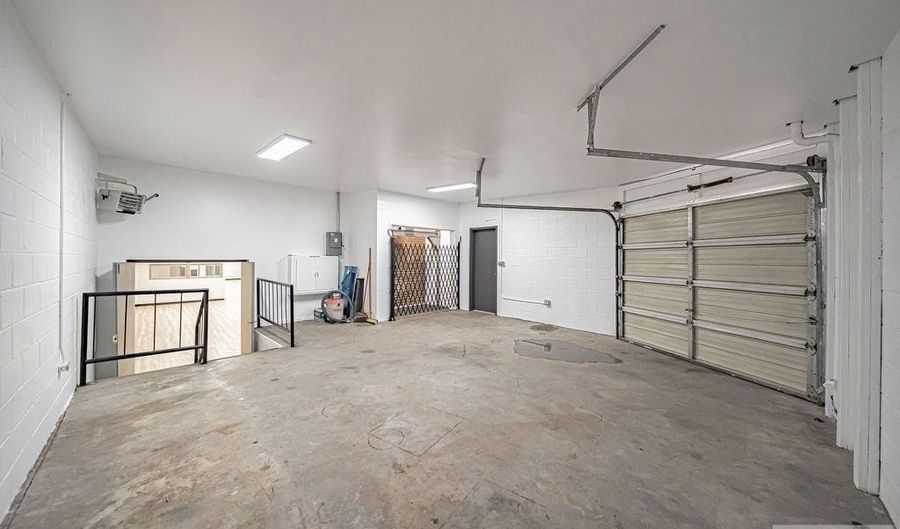 27 N Main St, Blackfoot, ID 83221 - 0 Beds, 2 Bath
