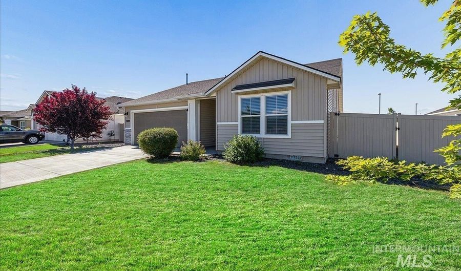 11201 Bidwell, Caldwell, ID 83605 - 3 Beds, 2 Bath