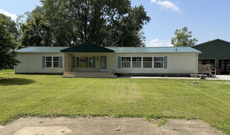 6870 State Road 158, Bedford, IN 47421 - 2 Beds, 2 Bath