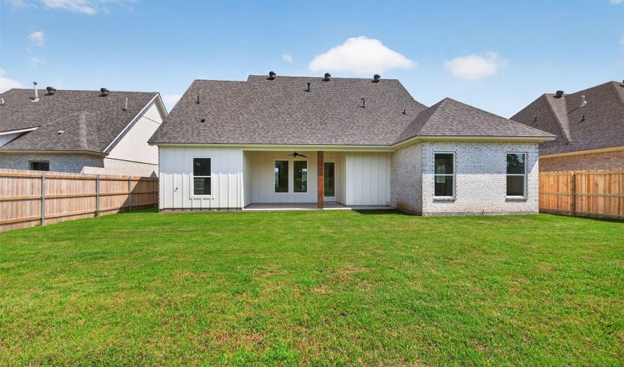 35 Turtle Creek Dr, Benton, LA 71006 - 4 Beds, 3 Bath