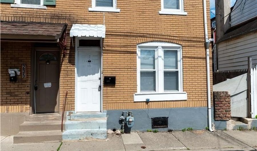 233 N Poplar St, Allentown, PA 18102 - 3 Beds, 1 Bath