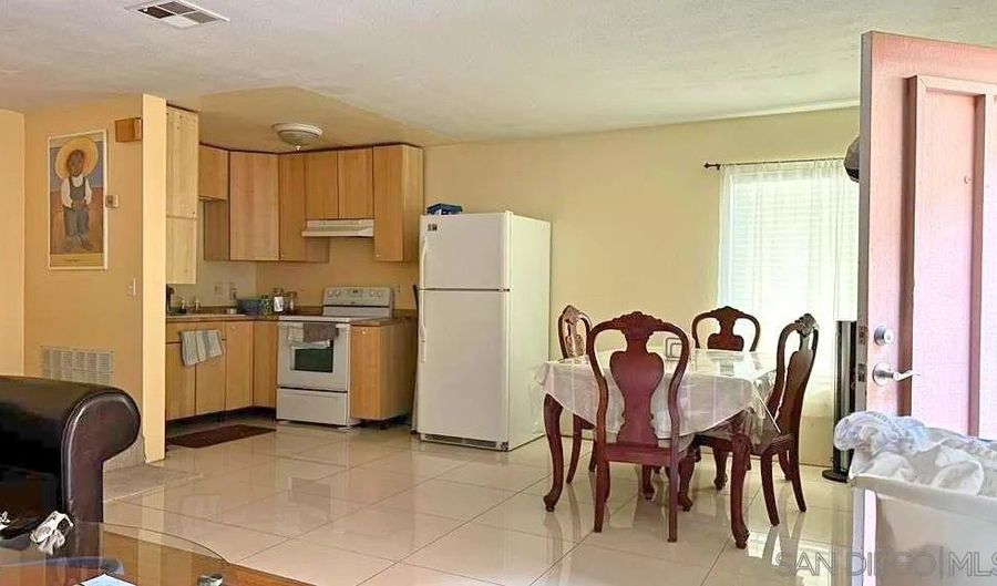 6862 Parkside Ave, San Diego, CA 92139 - 2 Beds, 1 Bath