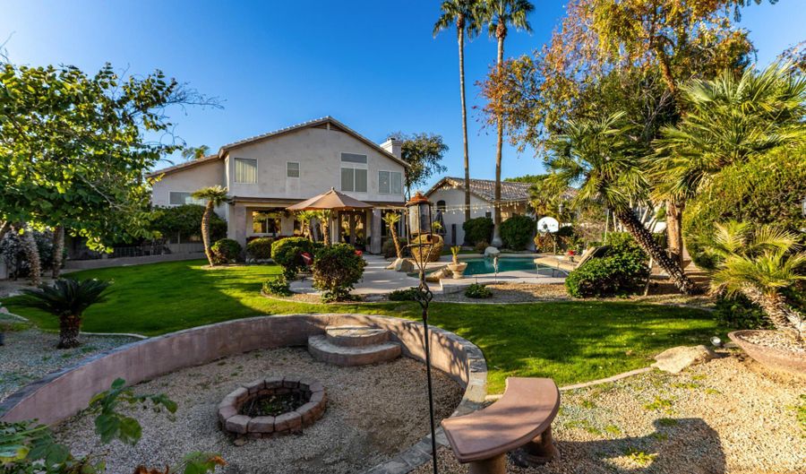 3263 W MONTEREY St, Chandler, AZ 85226 - 4 Beds, 3 Bath