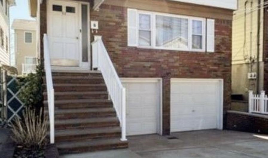 92 OAK St Apt 2, Bayonne, NJ 07002 - 3 Beds, 2 Bath