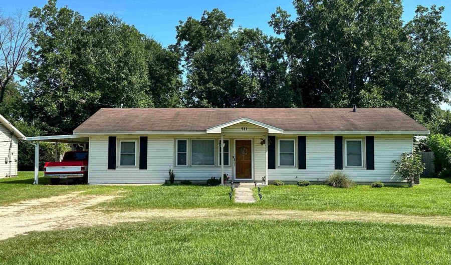 511 E Pine St, Atmore, AL 36502 - 3 Beds, 1 Bath