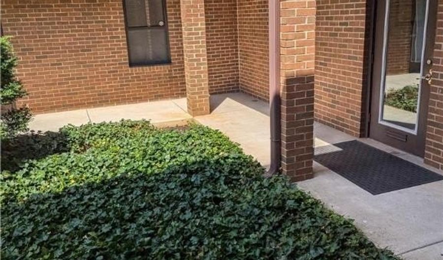 2895 Hamilton Blvd 104, Allentown, PA 18104 - 0 Beds, 0 Bath