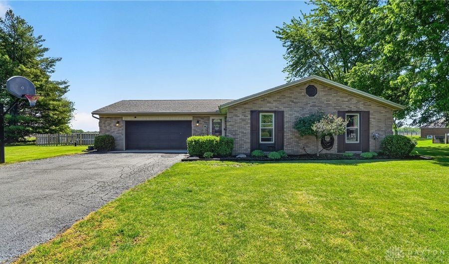 2115 Meadow Ln, Arcanum, OH 45304 - 3 Beds, 2 Bath
