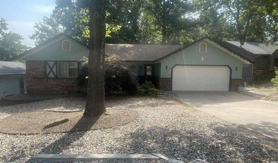 6 Wilton Ln, Bella Vista, AR 72715 - 2 Beds, 2 Bath