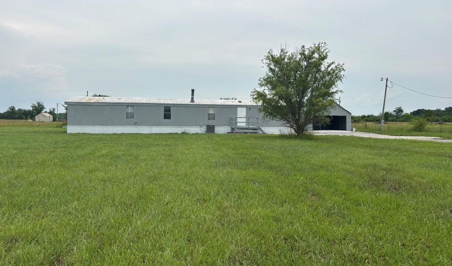 1346 SE Gum Ln, Baxter Springs, KS 66713 - 3 Beds, 2 Bath