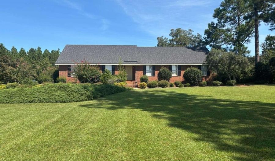 330 Warwick Hwy, Ashburn, GA 31714 - 4 Beds, 3 Bath