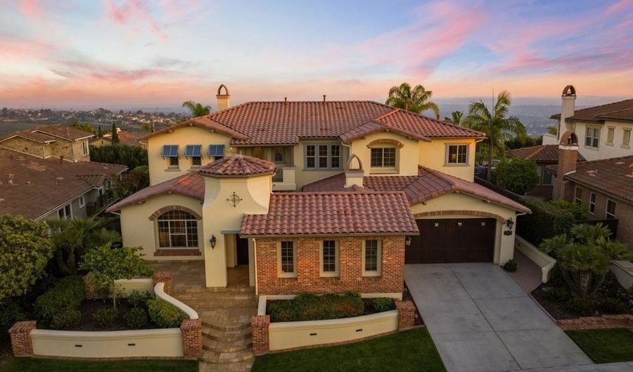 6937 CORTE LANGOSTA, Carlsbad, CA 92009 - 5 Beds, 6 Bath