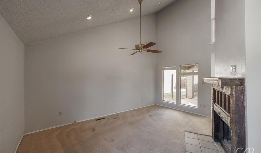 70 Harbour Town St, Abilene, TX 79606 - 2 Beds, 2 Bath