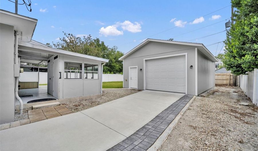 3626 BOBOLINK Ln, Orlando, FL 32803 - 3 Beds, 2 Bath