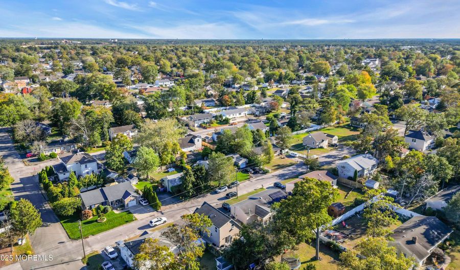 808 Beach Ave, Beachwood, NJ 08722 - 3 Beds, 2 Bath