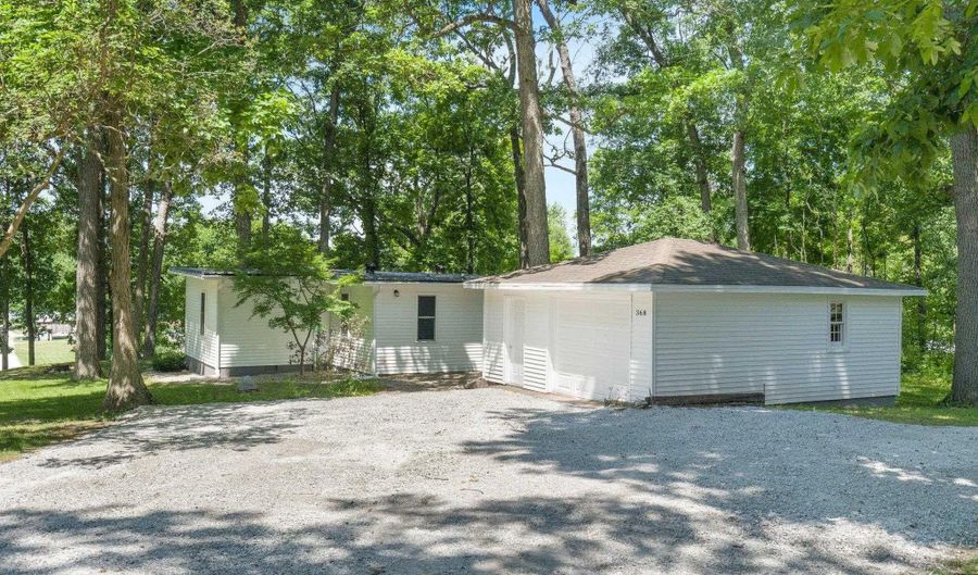 368 N Oakwood Dr, Albion, IN 46701 - 2 Beds, 1 Bath