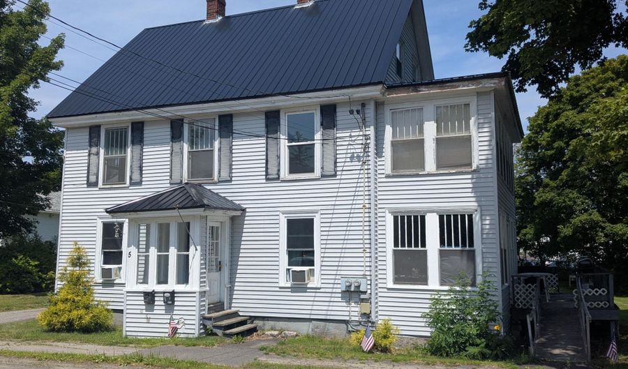 3 Dean St, Bangor, ME 04401 - 0 Beds, 3 Bath