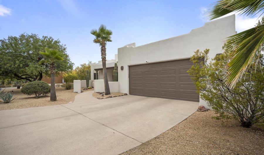 32414 N 43RD St, Cave Creek, AZ 85331 - 3 Beds, 2 Bath