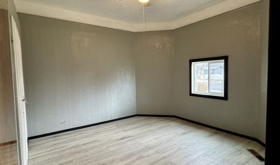 1124 H Ave, Ely, NV 89301 - 3 Beds, 1 Bath