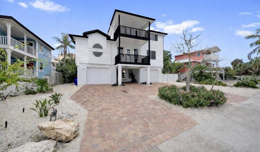 505 S BAY Blvd, Anna Maria, FL 34216 - 5 Beds, 5 Bath