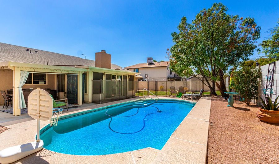 1638 N LONGMORE St, Chandler, AZ 85224 - 3 Beds, 2 Bath