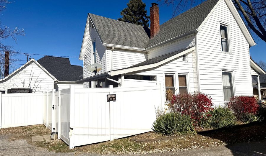714 N Harrison St, Alexandria, IN 46001 - 3 Beds, 2 Bath
