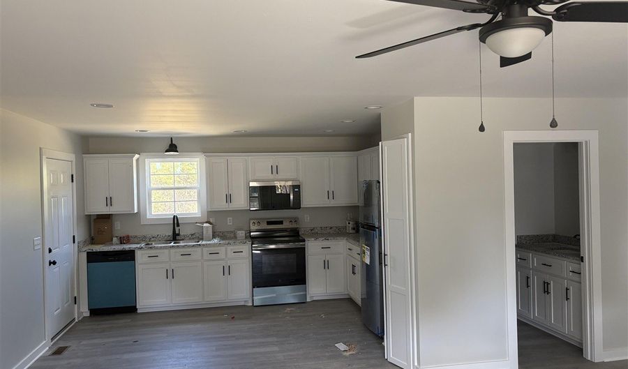 2060 Maple Grove Church Rd, Adolphus, KY 42120 - 2 Beds, 1 Bath
