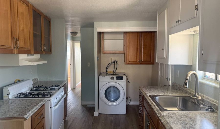 402 63rd St Space 125, San Diego, CA 92114 - 3 Beds, 2 Bath