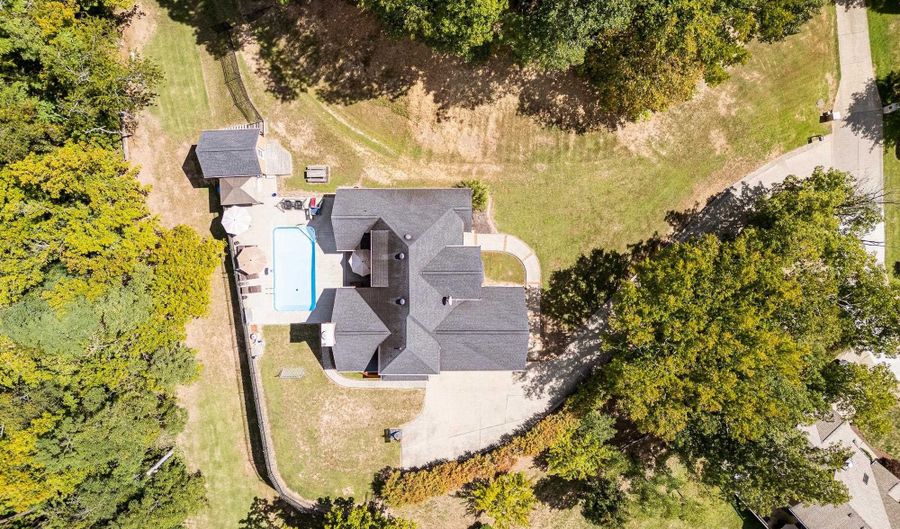 43 Hickory Dr, Barboursville, WV 25504 - 5 Beds, 4 Bath