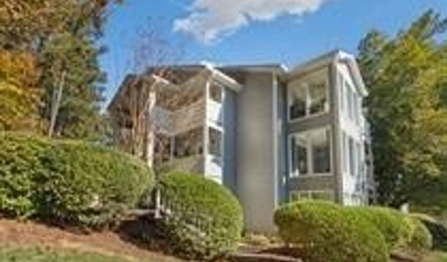 1306 Natchez Trce, Atlanta, GA 30350 - 2 Beds, 1 Bath