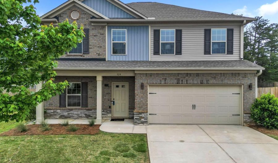 524 Marathon Ct, Boiling Springs, SC 29316 - 4 Beds, 3 Bath