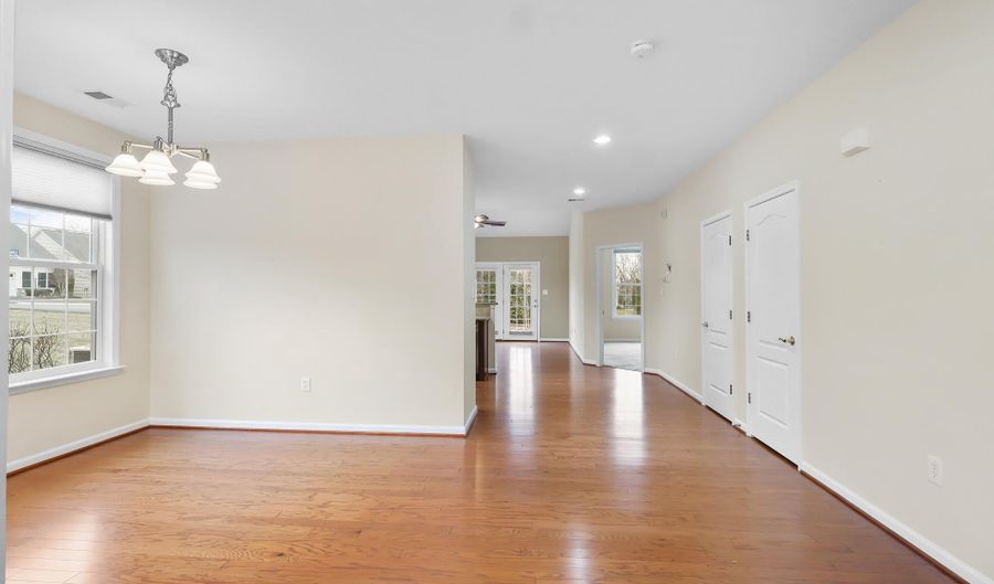 44306 STABLEFORD Sq, Ashburn, VA 20147 - 2 Beds, 3 Bath